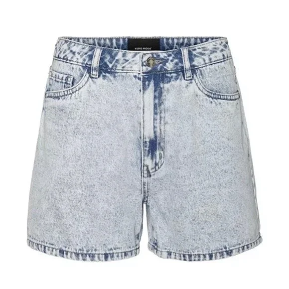 Vero Moda High Waisted Shorts - Picture 4 of 5